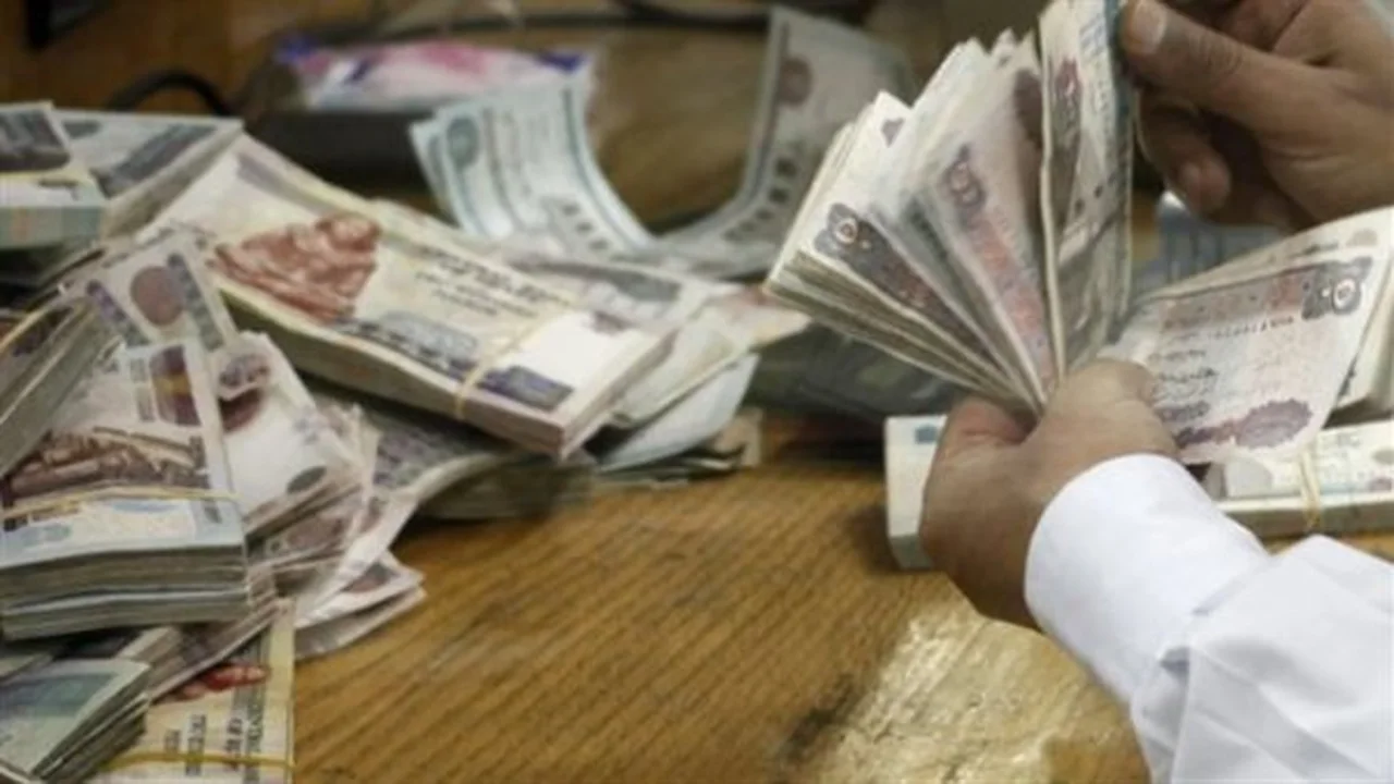 8000 جنيه.. زيادة جديدة في الحد الأدنى للأجور في مصر